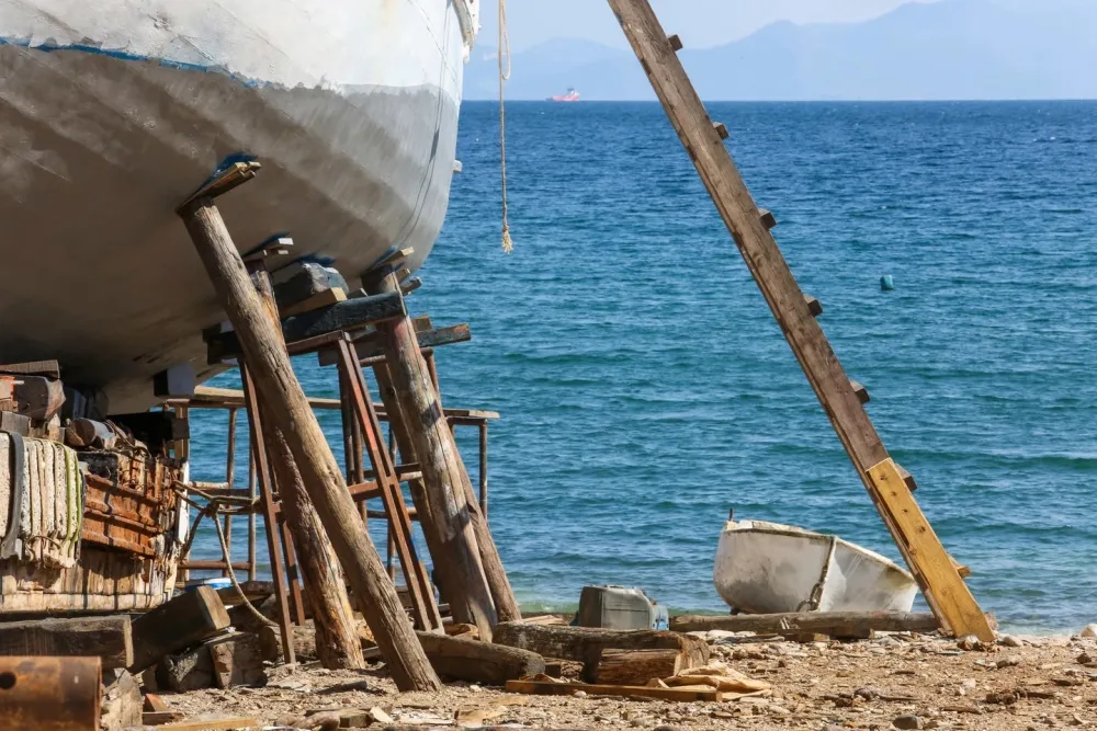 Ψαροκάικο επισκευαζεται